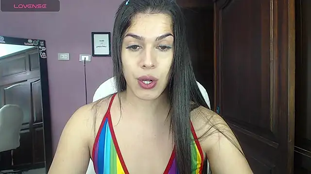 Snapshot of Luciana_Ortiz1 chatting on March 5, 4:46 pm Luciana Ortiz1 online show from March 5, 4:46 pm