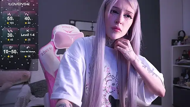 fraulein mooon online show from January 10, 6:20 pm