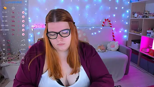 Snapshot of Melissa_Purr chatting on December 18, 8:36 pm Melissa Purr online show from December 18, 8:36 pm