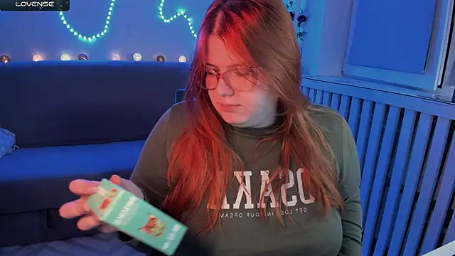 Snapshot of Melissa_Purr chatting on November 22, 7:02 pm Melissa Purr online show from November 22, 7:02 pm