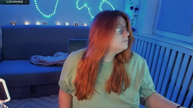 Snapshot of Melissa_Purr chatting on November 24, 6:18 pm Melissa Purr online show from November 24, 6:18 pm