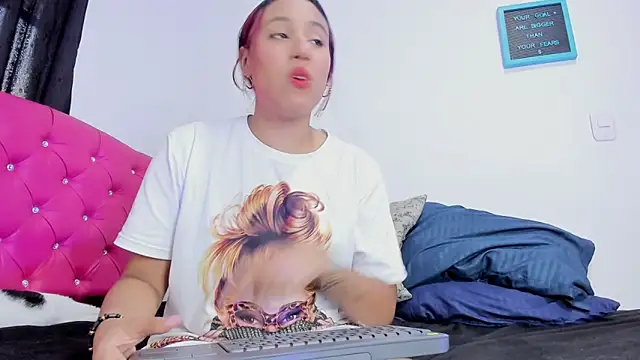 katia  dann online show from January 2, 6:56 pm