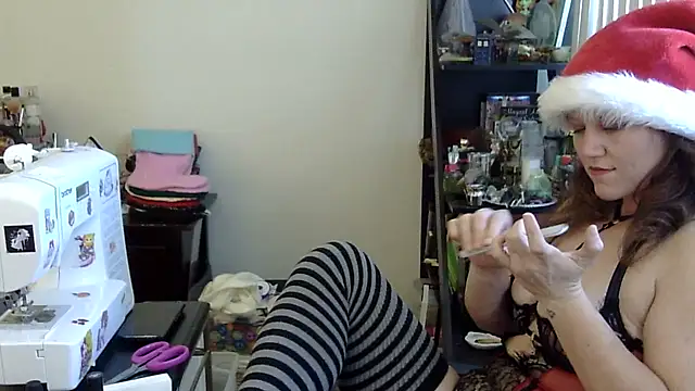 Snapshot of ziggyspice chatting on December 6, 8:18 pm ziggyspice online show from December 6, 8:18 pm