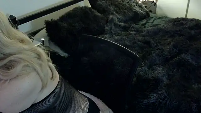 Snapshot of ziggyspice chatting on January 5, 5:20 am ziggyspice online show from January 5, 5:20 am