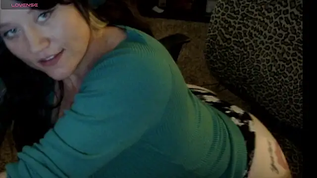 Snapshot of ziggyspice chatting on September 13, 12:10 am ziggyspice online show from September 13, 12:10 am