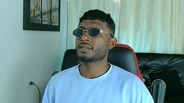 Snapshot of Black_indiian chatting on September 9, 3:55 pm Black indiian online show from September 9, 3:55 pm