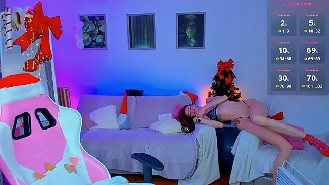 Snapshot of Alyssa_Smitt chatting on December 19, 11:50 am Alyssa Smitt online show from December 19, 11:50 am