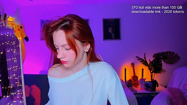 Snapshot of Alyssa_Smitt chatting on November 21, 1:15 am Alyssa Smitt online show from November 21, 1:15 am