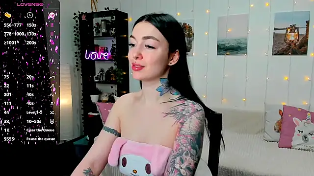 Snapshot of Magic_Allie chatting on February 28, 8:18 pm Magic Allie online show from February 28, 8:18 pm