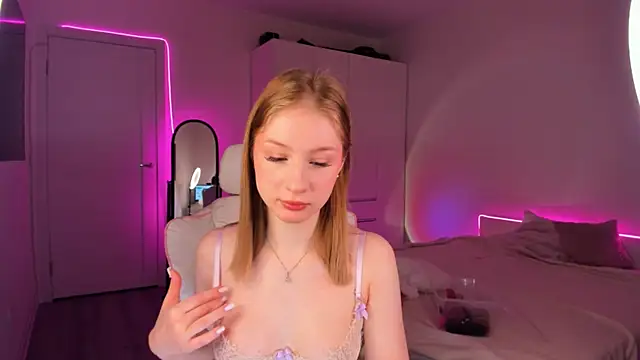 Snapshot of Eva_Davi chatting on March 2, 1:58 am Eva Davi online show from March 2, 1:58 am