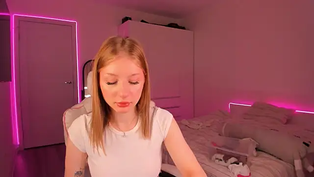 Snapshot of Eva_Davi chatting on March 23, 1:53 am Eva Davi online show from March 23, 1:53 am