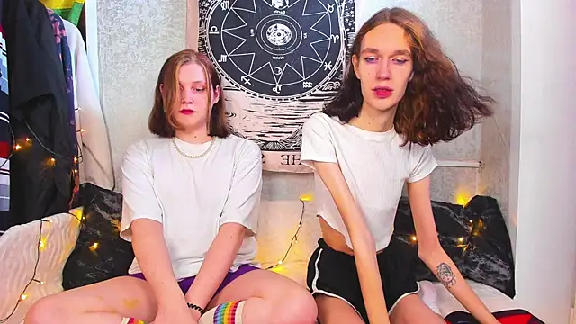 Snapshot of Calvin_and_Kevin chatting on February 4, 9:17 am Calvin and Kevin online show from February 4, 9:17 am