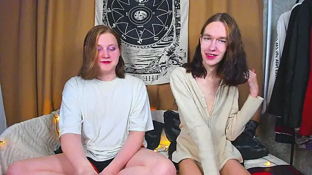 Snapshot of Calvin_and_Kevin chatting on February 10, 11:15 am Calvin and Kevin online show from February 10, 11:15 am