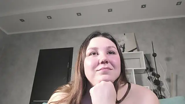 Snapshot of Ruth_Oliver chatting on December 8, 11:35 am Ruth Oliver online show from December 8, 11:35 am