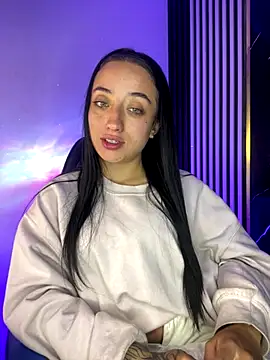 Ady 18 online show from November 12, 8:52 pm