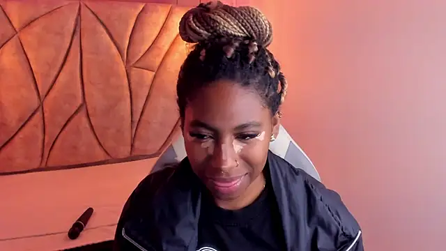 Queen perla  online show from January 19, 11:56 am