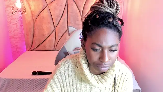 Queen perla  online show from January 31, 12:18 pm