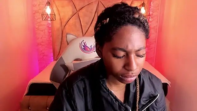 Queen perla  online show from February 17, 12:38 pm