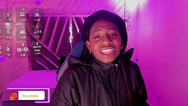 Queen perla  online show from October 2, 11:39 am