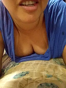 lovelyjhessy online show from March 1, 1:11 am