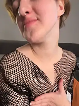 Snapshot of pink8ty chatting on November 14, 12:31 am pink8ty online show from November 14, 12:31 am