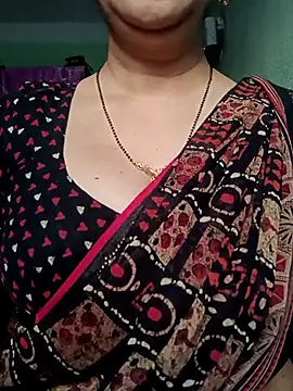 Snapshot of Rosy-B chatting on November 29, 12:46 am Rosy-B online show from November 29, 12:46 am