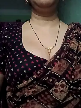 Snapshot of Rosy-B chatting on November 30, 12:36 am Rosy-B online show from November 30, 12:36 am