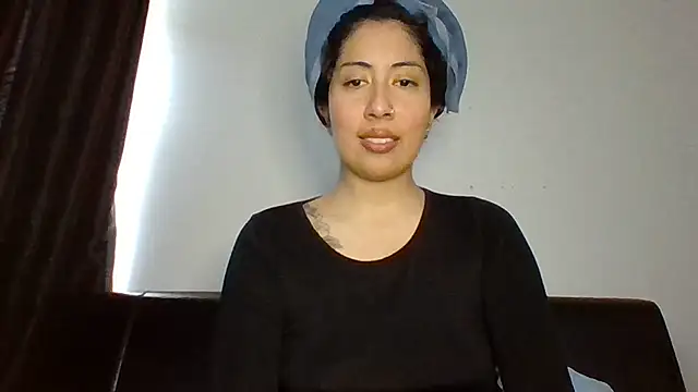 LorenaAnderson online show from February 20, 2:13 pm