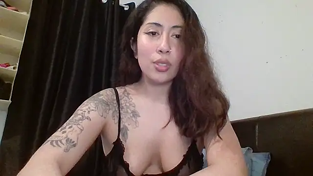 LorenaAnderson online show from February 21, 9:11 pm