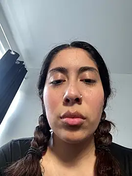 LorenaAnderson online show from March 9, 4:44 pm