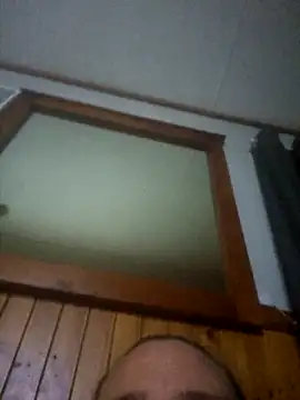 Snapshot of Off_the_Lesh chatting on November 16, 5:51 pm Off the Lesh online show from November 16, 5:51 pm