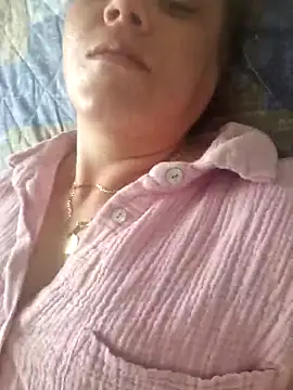 Snapshot of Off_the_Lesh chatting on November 23, 3:17 am Off the Lesh online show from November 23, 3:17 am