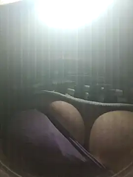 Snapshot of Off_the_Lesh chatting on February 1, 5:44 pm Off the Lesh online show from February 1, 5:44 pm