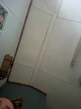 Snapshot of Off_the_Lesh chatting on February 12, 3:34 am Off the Lesh online show from February 12, 3:34 am