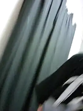 Snapshot of Off_the_Lesh chatting on February 16, 8:10 am Off the Lesh online show from February 16, 8:10 am