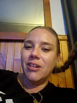 Snapshot of Off_the_Lesh chatting on March 4, 10:21 am Off the Lesh online show from March 4, 10:21 am