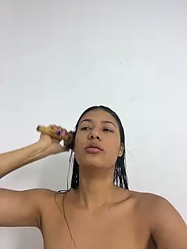 Valentinabaker online show from October 29, 10:06 am