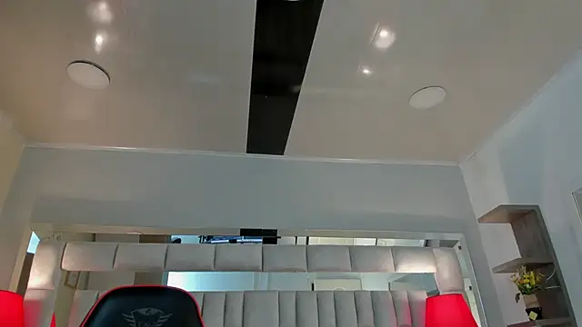 Snapshot of mariiahneedles chatting on October 19, 2:34 am mariiahneedles online show from October 19, 2:34 am