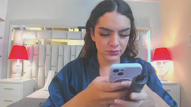 Snapshot of mariiahneedles chatting on November 29, 10:35 pm mariiahneedles online show from November 29, 10:35 pm