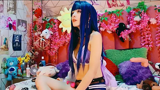Alicebenett online show from June 2, 9:28 pm