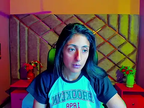 Snapshot of Cameron_cutte chatting on November 3, 8:10 pm Cameron cutte online show from November 3, 8:10 pm