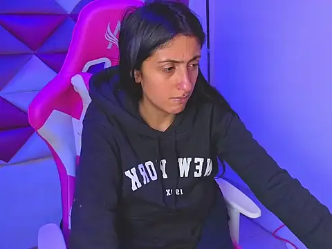 Snapshot of Cameron_cutte chatting on November 25, 3:17 am Cameron cutte online show from November 25, 3:17 am