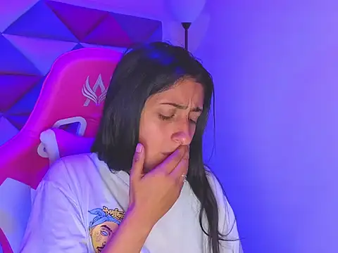 Snapshot of Cameron_cutte chatting on December 3, 3:14 am Cameron cutte online show from December 3, 3:14 am