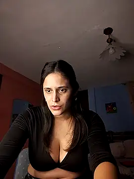 Catalinacandela online show from March 5, 11:05 pm