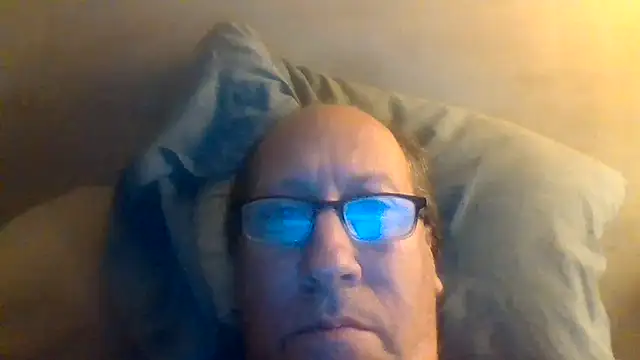 Snapshot of hornyrich69 chatting on January 2, 9:00 am hornyrich69 online show from January 2, 9:00 am