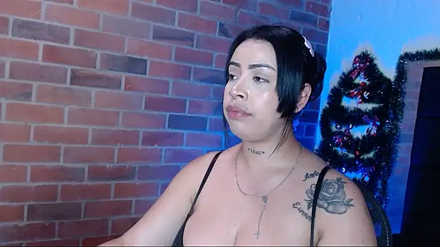 Snapshot of salome__hills1 chatting on December 12, 8:32 pm salome hills1 online show from December 12, 8:32 pm