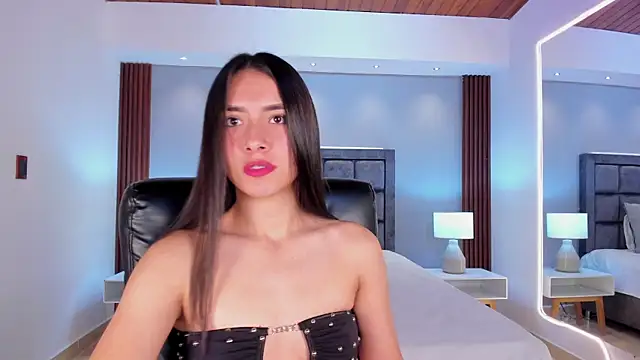 Snapshot of Emmaa_Robertss chatting on January 9, 11:47 am Emmaa Robertss online show from January 9, 11:47 am
