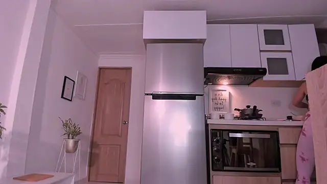 DannaHyde online show from March 11, 11:15 pm