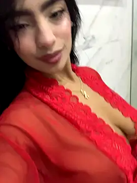 IzzyWild online show from October 1, 10:32 am