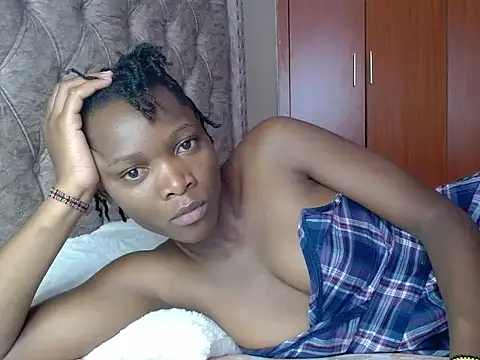 Naughty Girl17 online show from March 1, 9:07 am